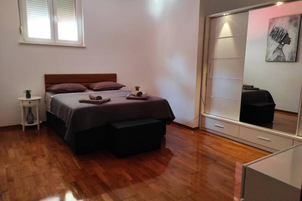 Spacious Apartment Near City Center And The Beach Split Zewnętrze zdjęcie